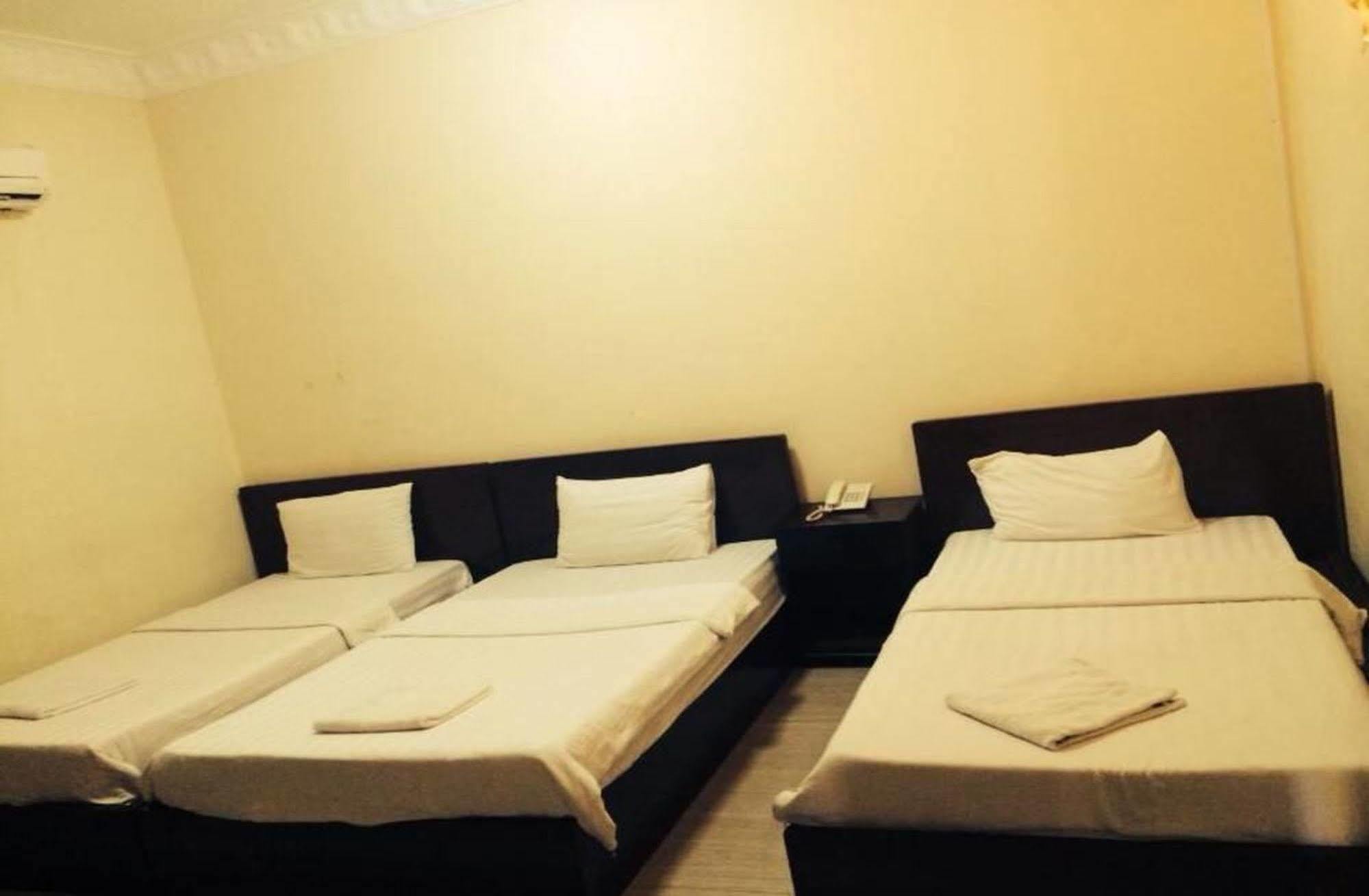 Homeland Guesthouse พนมเปญ ภายนอก รูปภาพ