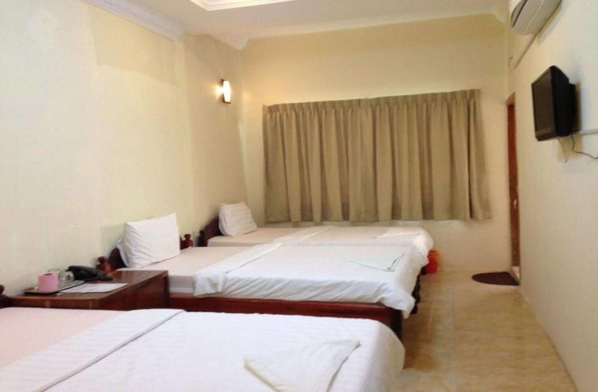 Homeland Guesthouse พนมเปญ ภายนอก รูปภาพ